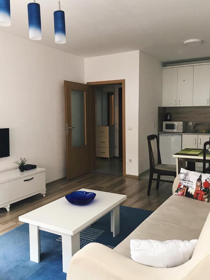 דירות פרישטינה Blini Complex מראה חיצוני תמונה